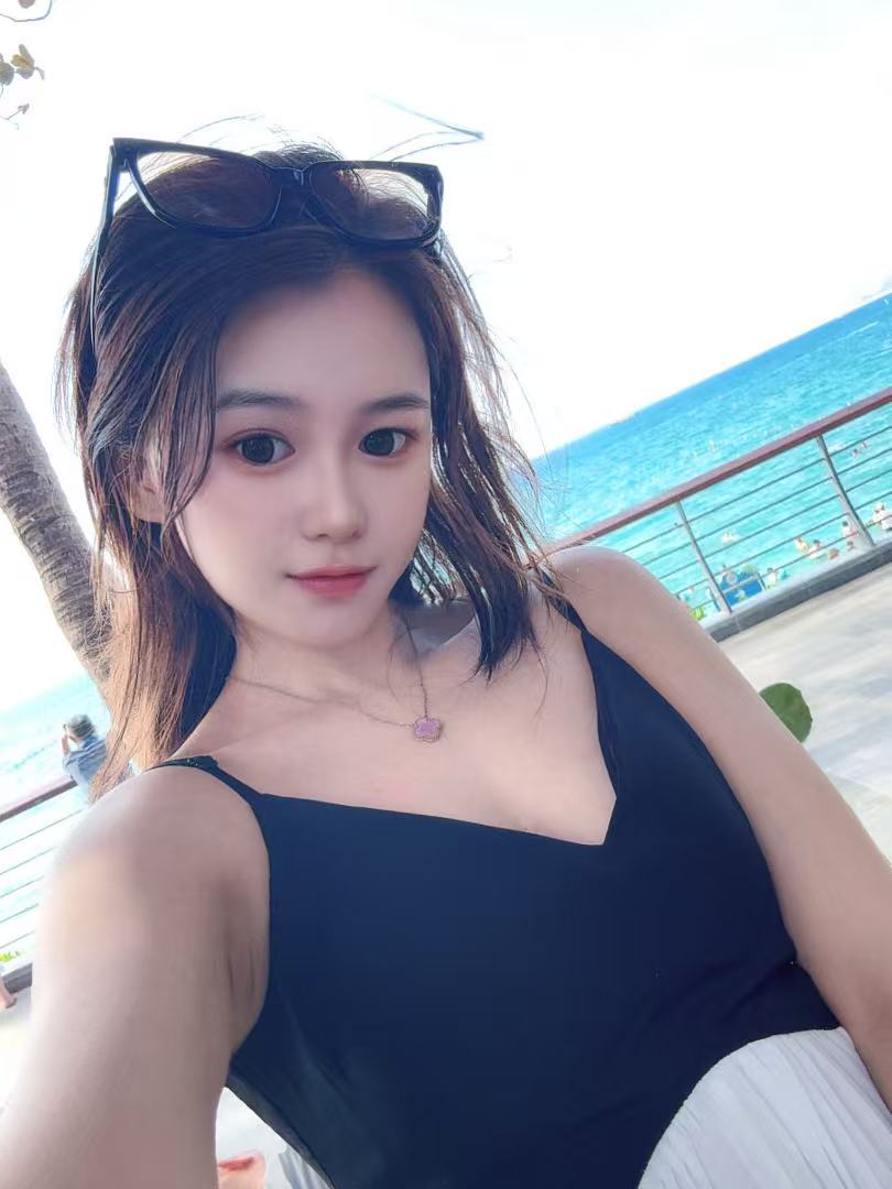 南山颜值女友糖糖