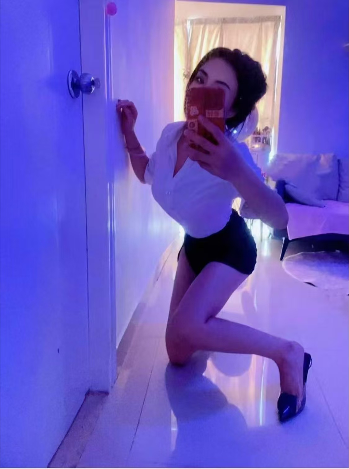 罗湖区约会肤白长腿依依