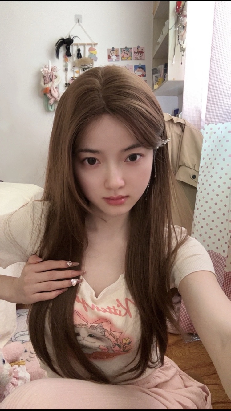 龙岗约会性感甜妹李哈哈