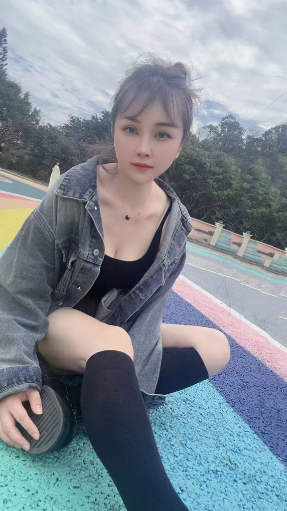 广州越秀区约会骚臀靓丽小美妞