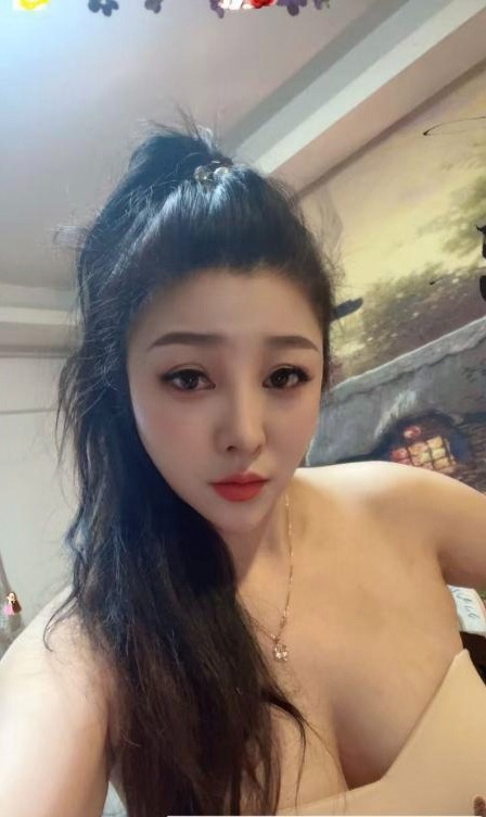 东莞常平约会金雅萱