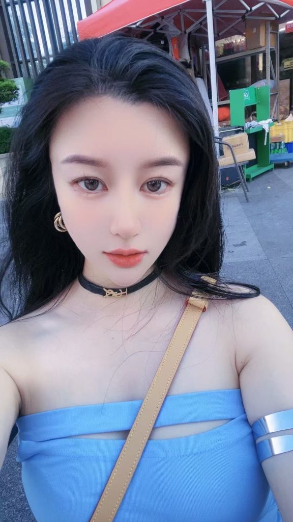 龙华区约会高挑艳舞妹小可欣