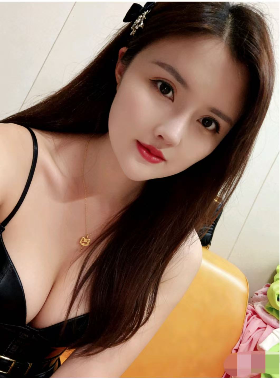 宝安约会颜值女友李一桐