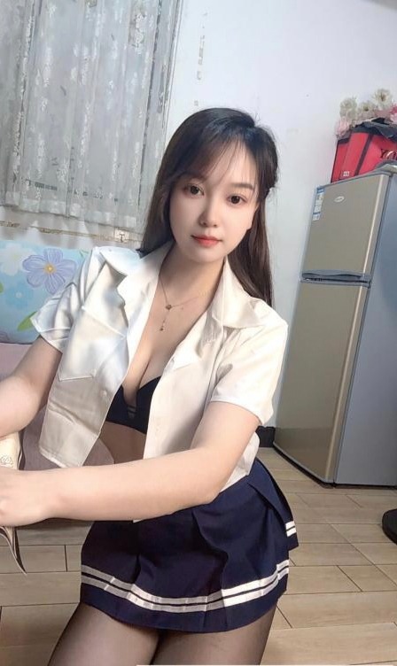 白云体验制服骚妹