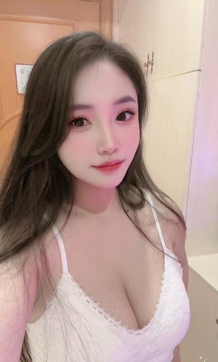 天河区约会性感大胸奶瓶