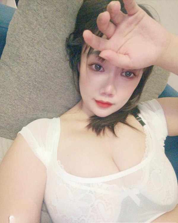 龙岗板田约会角色扮演大奶骚妇