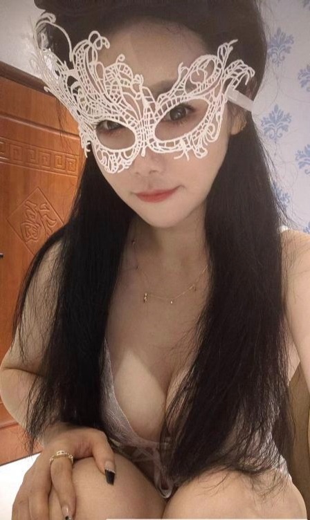 罗湖区向西村地铁站附近验证可舌吻69的莞式女王