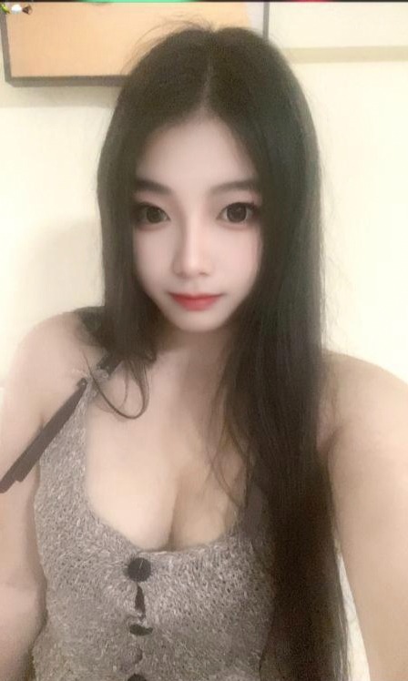 黄浦区香雪地铁站约会性感大胸妹子